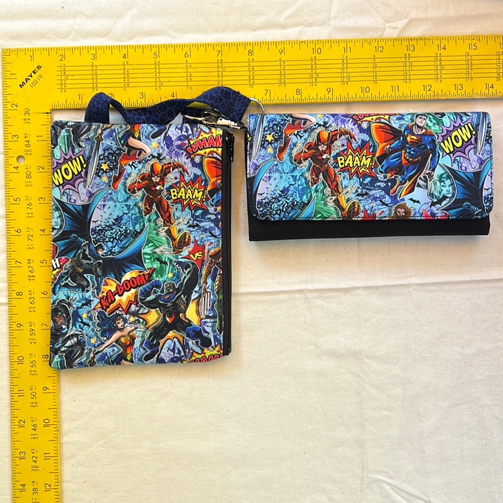 Top Notch By Design DC Comic Voulala & Wallet